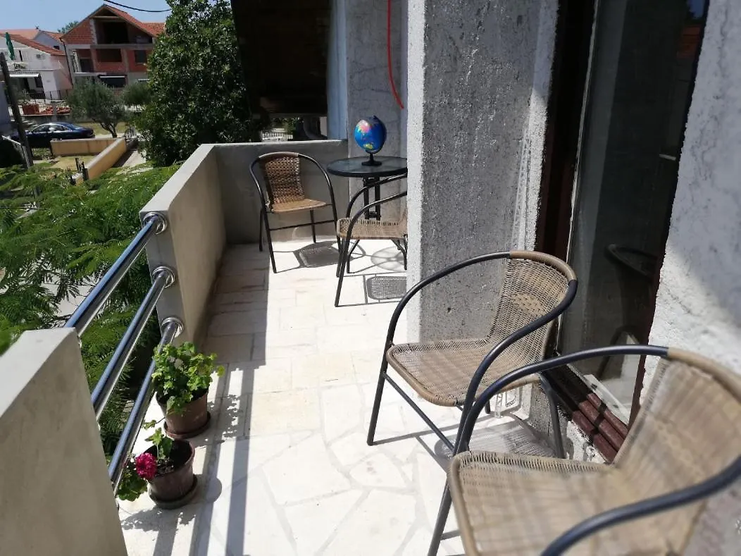 Apartment Zola Gornji Karin